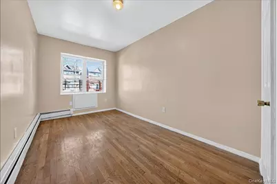 850 E 214th Street, Bronx, NY 10467 - Photo 12