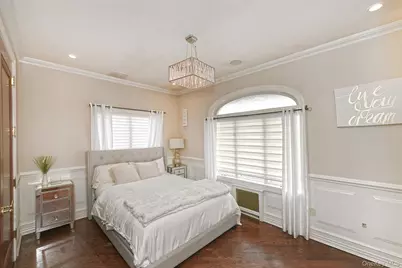 87-07 158th Avenue, Howard Beach, NY 11414 - Photo 24