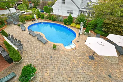 87-07 158th Avenue, Howard Beach, NY 11414 - Photo 22