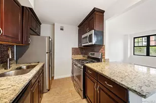 383 E 10th St, New York, NY 10009 - Photo 10