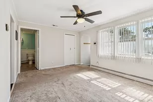 187 N Huron St, Ronkonkoma, NY 11779 - Photo 6