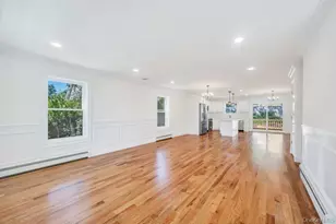 33 Rosemont Ave, Farmingville, NY 11738 - Photo 4