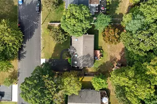 17 Golden Gate Dr, Shirley, NY 11967 - Photo 4