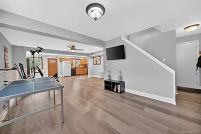 1466 Pine Brook Court, Yorktown Heights, NY 10598 - Photo 20