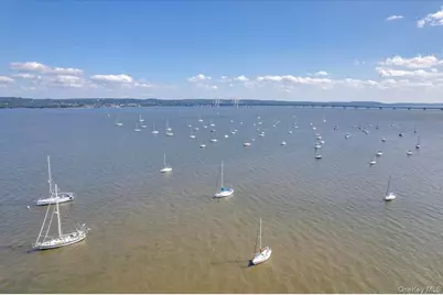 201 N Broadway, Nyack, NY 10960 - Photo 30