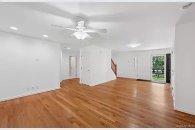 70 Straight Path, Southampton, NY 11968 - Photo 8