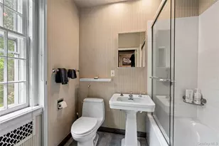 88 Wheatley Rd, Old Westbury, NY 11568 - Photo 30