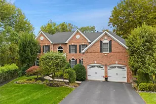 13 Hyatt Ln, Somers, NY 10589 - Photo 2