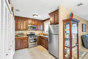 283 Storm Dr, Holtsville, NY 11742 - Photo 8