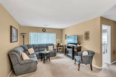 283 Storm Drive, Holtsville, NY 11742 - Photo 6