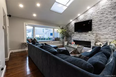 3370 Jason Court, Bellmore, NY 11710 - Photo 16