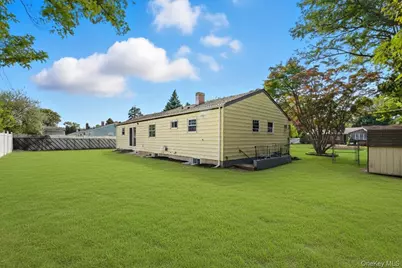 87 Bellwood Avenue, South Setauket, NY 11720 - Photo 6