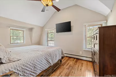 33 Prospect Avenue, Lynbrook, NY 11563 - Photo 20