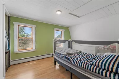 33 Prospect Avenue, Lynbrook, NY 11563 - Photo 22