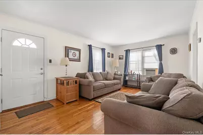 5 Totten Street, Bethpage, NY 11714 - Photo 6