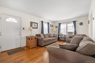 5 Totten St, Bethpage, NY 11714 - Photo 6