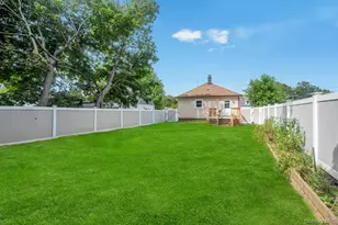 12 S Rd, Central Islip, NY 11722 - Photo 12