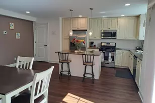 807 Fairway Ct, New Windsor, NY 12553 - Photo 6