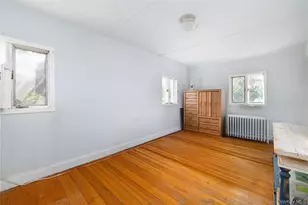 136 Scarcliffe Dr, Malverne, NY 11565 - Photo 14