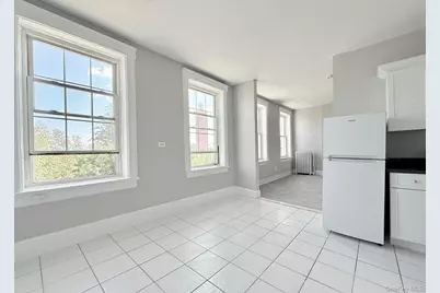 132 W Boston Post Road #5, Mamaroneck, NY 10543 - Photo 4