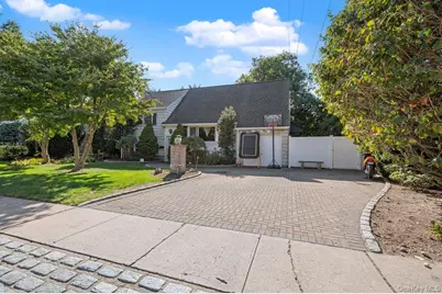 34 21st Street, Jericho, NY 11753 - Photo 2