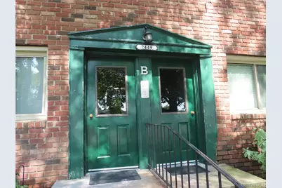 2449 (B) #16 A Union Boulevard, Islip, NY 11751 - Photo 2