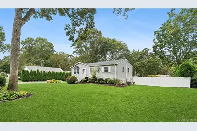 53 Timber Drive, Calverton, NY 11933 - Photo 2