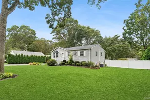 53 Timber Dr, Calverton, NY 11933 - Photo 2