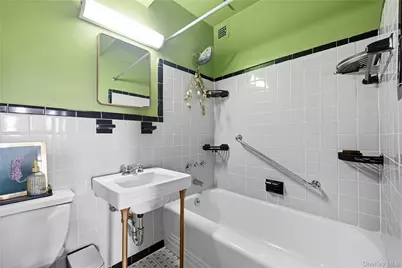 33-65 14th Street #11A, Astoria, NY 11106 - Photo 10