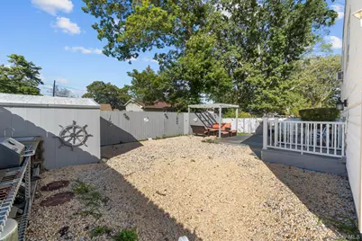 57 Benburb Street, Amityville, NY 11701 - Photo 34