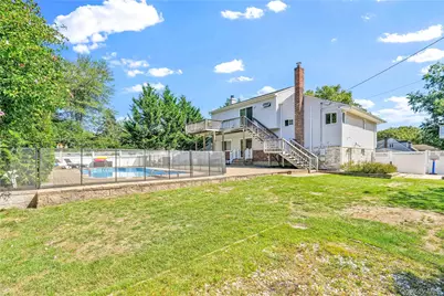 2 Amherst Lane, Smithtown, NY 11787 - Photo 32