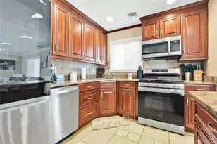 2 Amherst Ln, Smithtown, NY 11787 - Photo 14