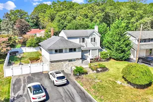 2 Amherst Ln, Smithtown, NY 11787 - Photo 30