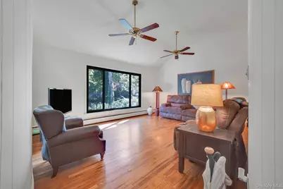 3 Milford Drive, Central Islip, NY 11722 - Photo 26