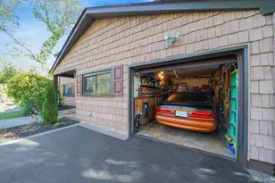 3 Milford Dr, Central Islip, NY 11722 - Photo 6