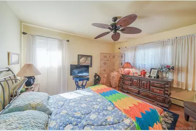 3 Milford Drive, Central Islip, NY 11722 - Photo 44