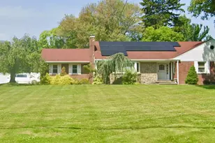 291 N Little Tor Rd, New City, NY 10956 - Photo 2