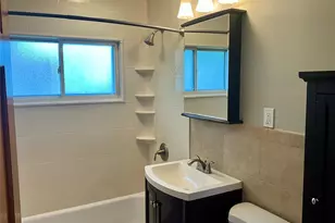 17 Rural Ln, Levittown, NY 11756 - Photo 8