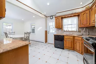 101 Stuart Ave, Malverne, NY 11565 - Photo 8