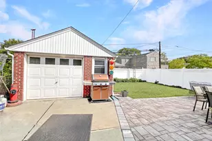 56-35 174th St, Fresh Meadows, NY 11365 - Photo 22