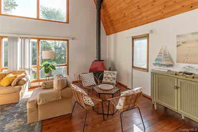 18 Alanson Lane, Hampton Bays, NY 11946 - Photo 4