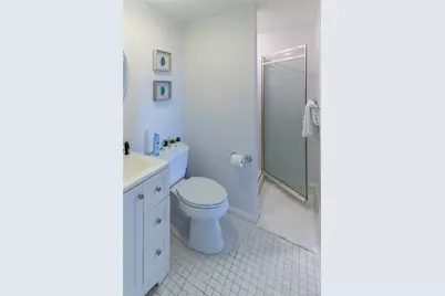 18 Alanson Lane, Hampton Bays, NY 11946 - Photo 16