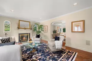 23 Parkside Dr, Great Neck, NY 11021 - Photo 6