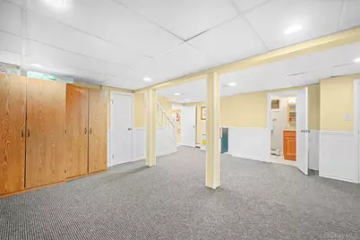 23 Parkside Drive, Great Neck, NY 11021 - Photo 42