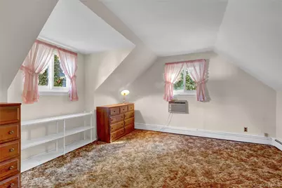 142 N Chestnut Street, Massapequa, NY 11758 - Photo 18