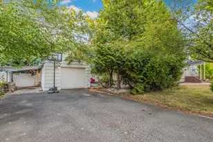 2398 Centre Ave, Bellmore, NY 11710 - Photo 24