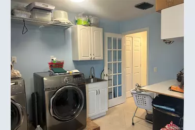 311 Riviera Parkway, Lindenhurst, NY 11757 - Photo 28