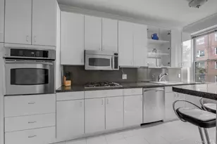 68-10 108th St, Forest Hills, NY 11375 - Photo 8