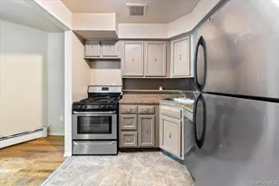 3950 Throggs Neck Expressway, Bronx, NY 10465 - Photo 14