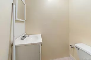 3950 Throggs Neck Expressway, Bronx, NY 10465 - Photo 22